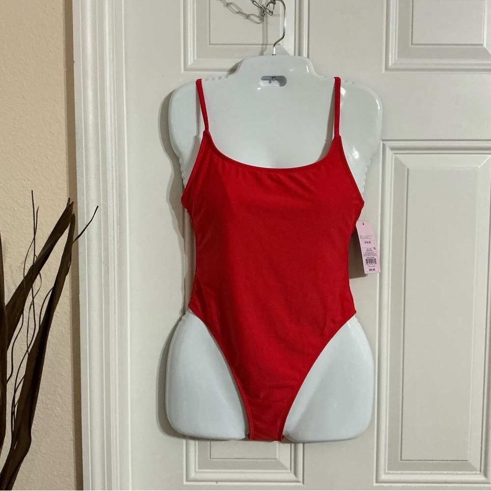 Wild Fable Women’s High Leg Cheeky Scoop Back One Piece Swimsuit Size S (4-6)